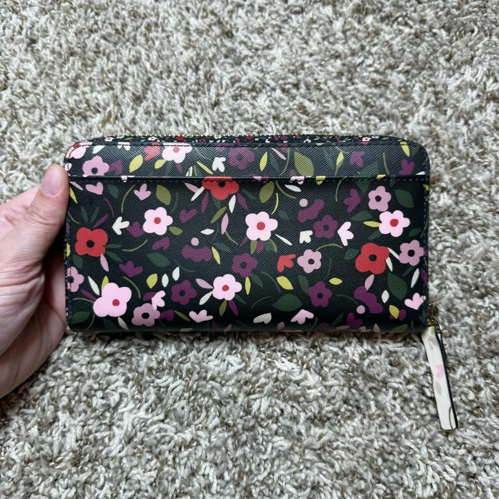 Kate Spade Cameron Street Lacey Wallet Black Floral Saffiano Leather Zip Around
